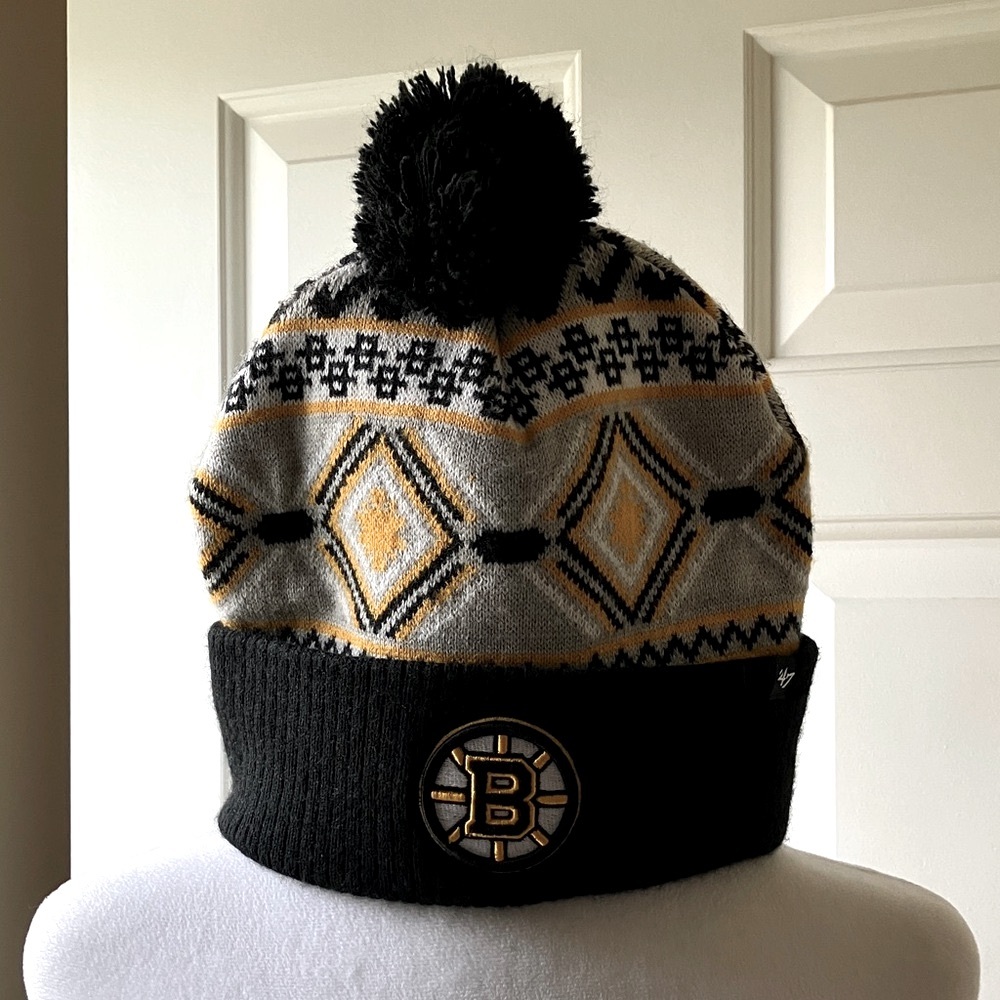 NHL 47 Brand Boston Bruins Knit Beanie with Pom Multicolor NWOT